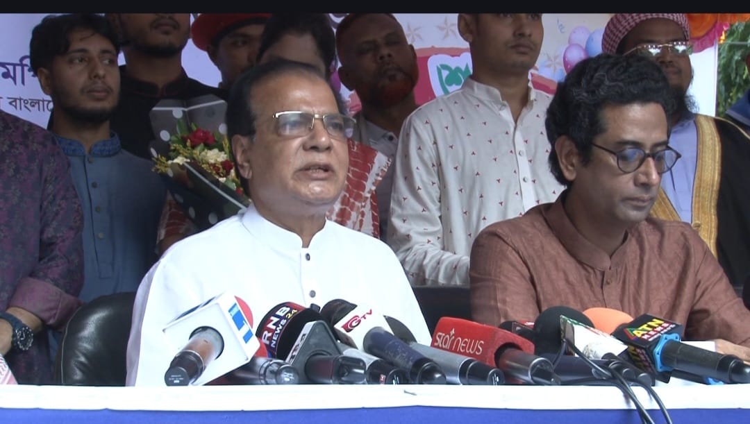 জুলাই সনদ অনুযায়ী ঐকমত্যের ভিত্তিতে সংবিধান সংশোধন করা হবে: ত্রাণমন্ত্রী